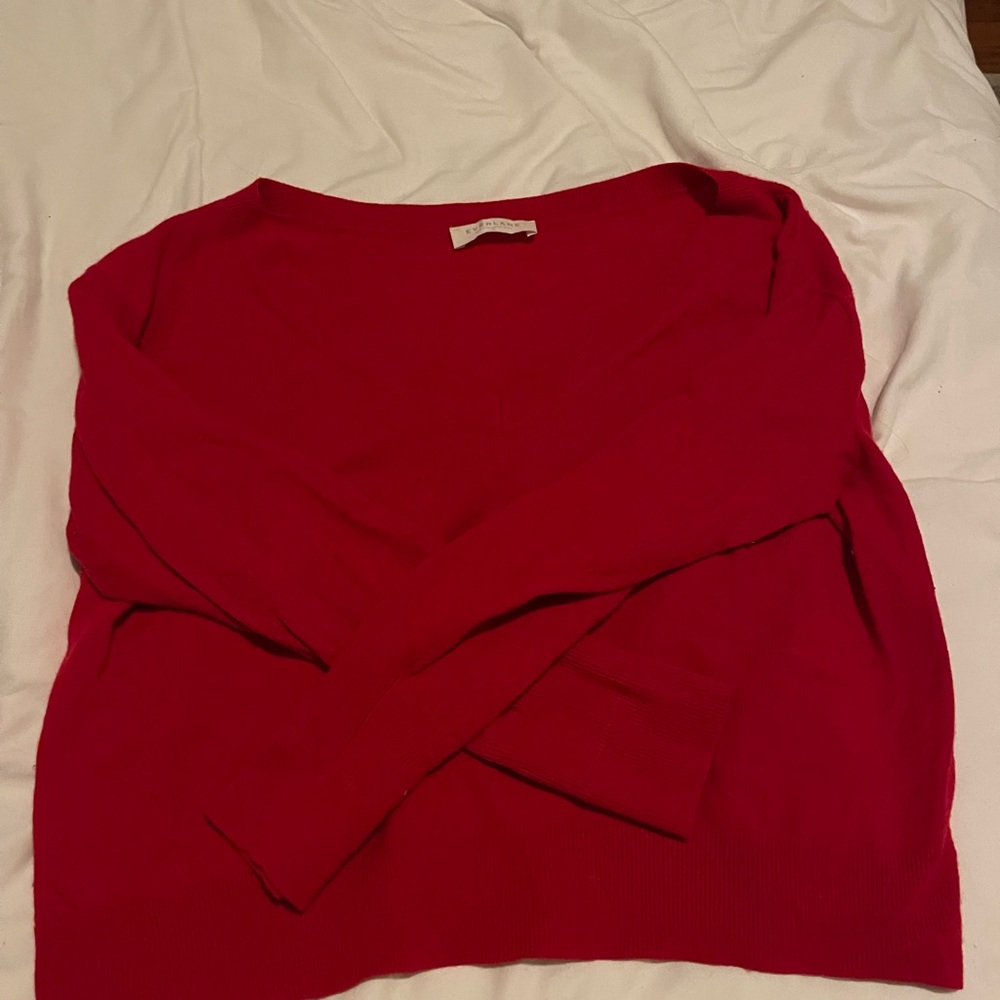 Red Cashmere Everlane V-neck cropped sweater